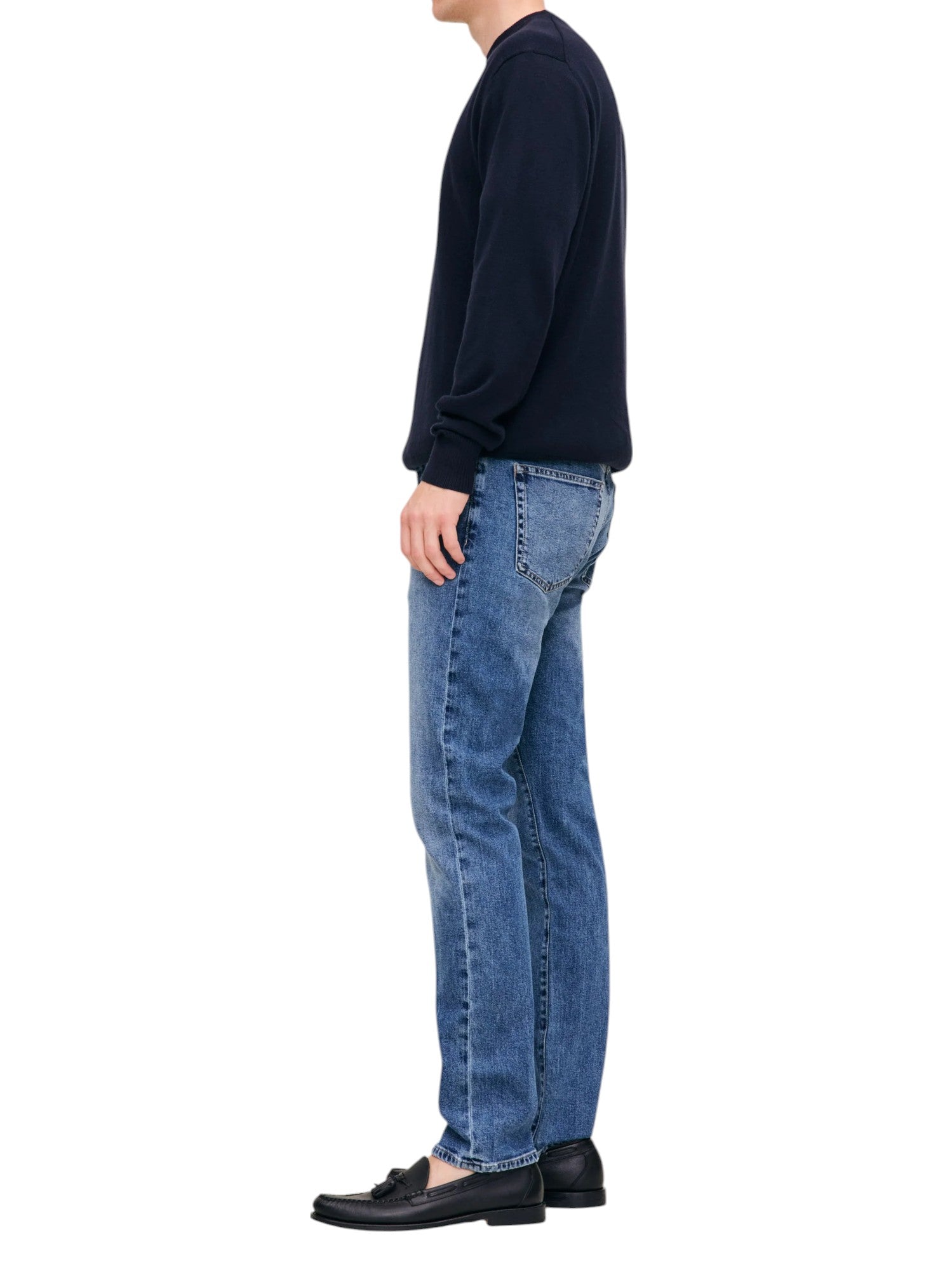 RUSSELL SLIM STRAIGHT