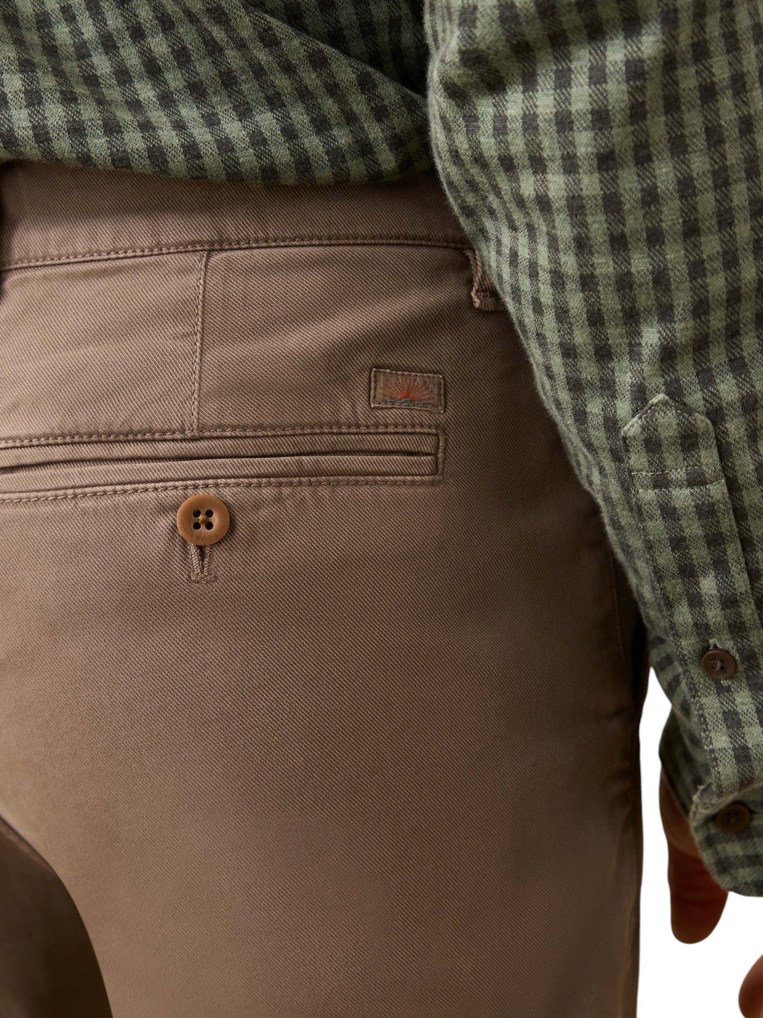 COASTLINE CHINO