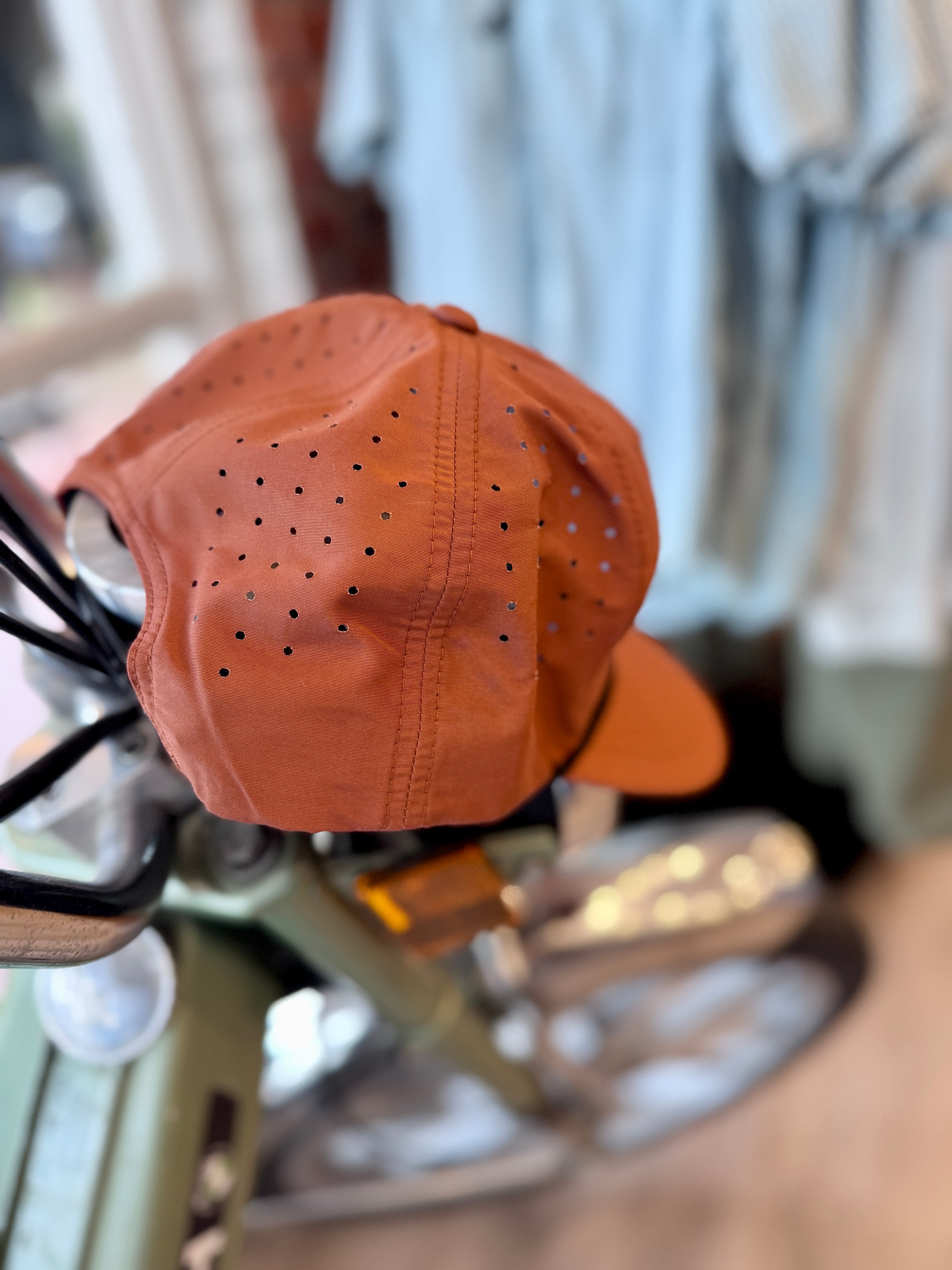 BANNER PATCH SHOP HAT