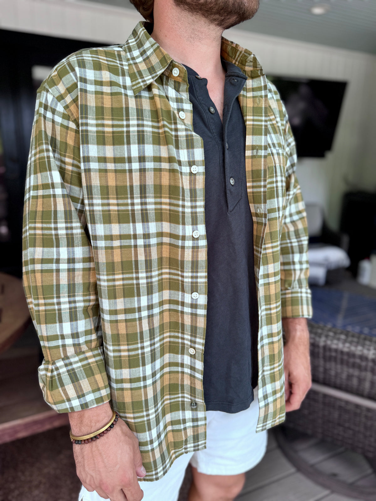 STRAIGHT COLLAR LONG SLEEVE SHIRT - L.E. & Chalk