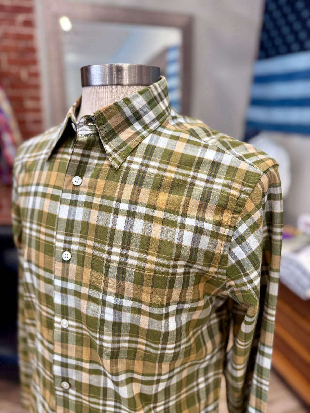 STRAIGHT COLLAR LONG SLEEVE SHIRT - L.E. & Chalk