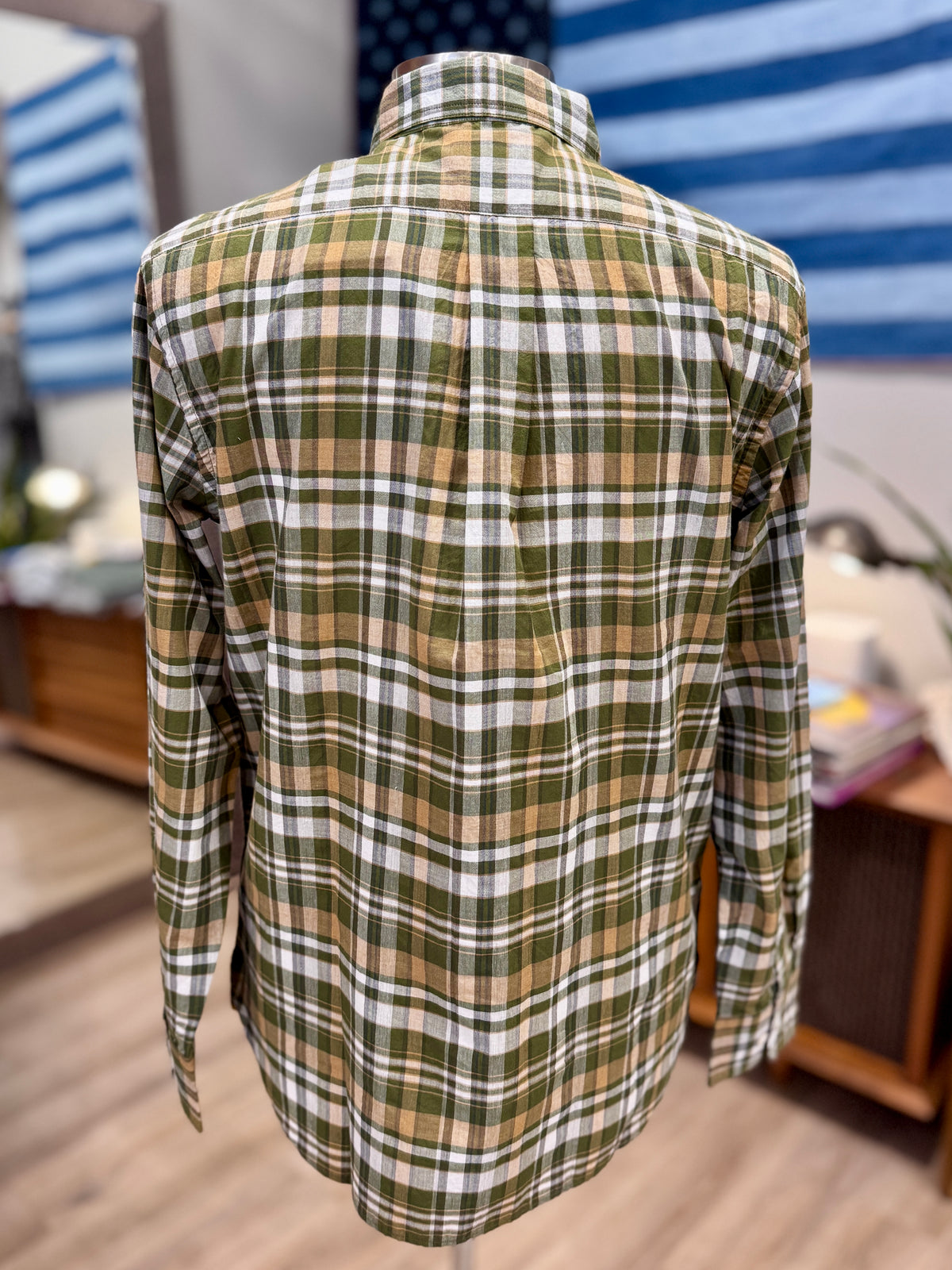 STRAIGHT COLLAR LONG SLEEVE SHIRT - L.E. & Chalk