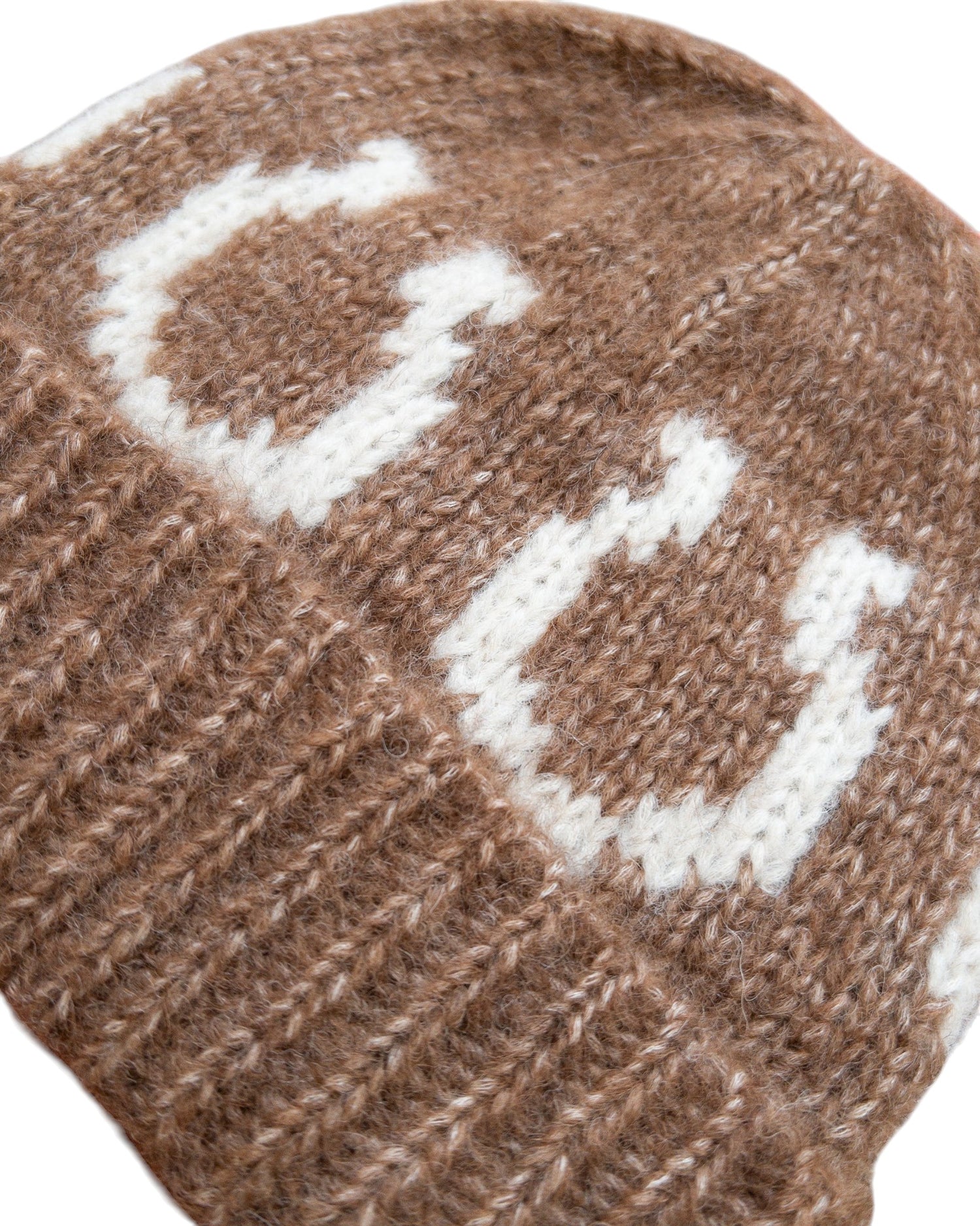 ALPACA HORSESHOE BEANIE