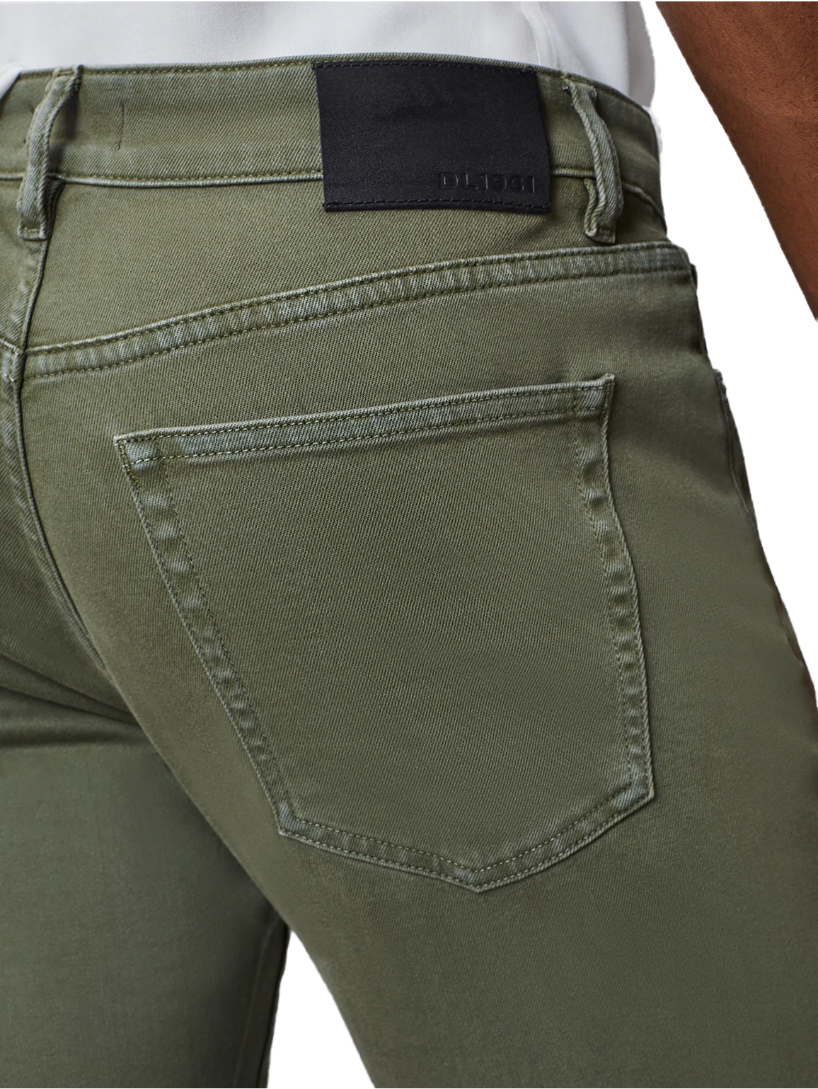 RUSSELL - L.E. & Chalk