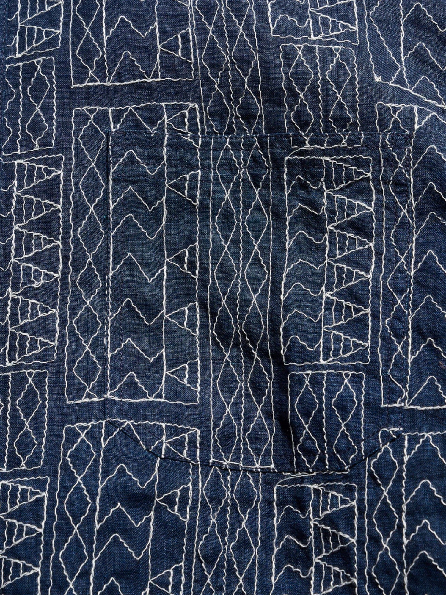 SS GEO STITCH EMBROIDERED TREME
