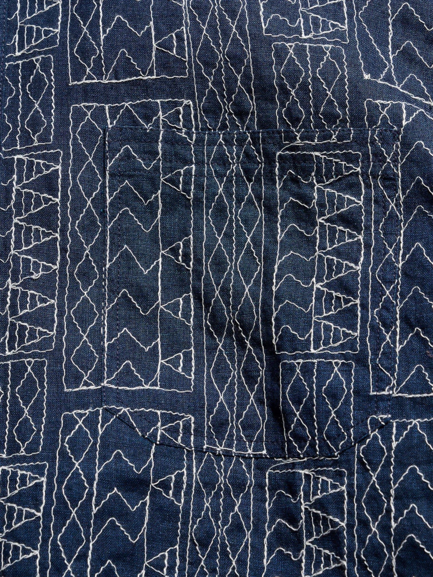 SS GEO STITCH EMBROIDERED TREME