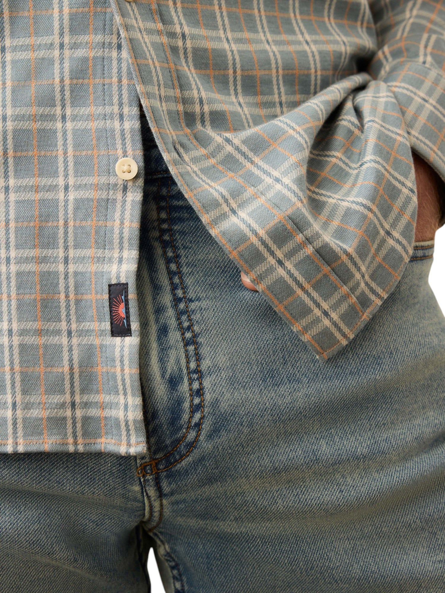 COASTLINE KNIT SHIRT