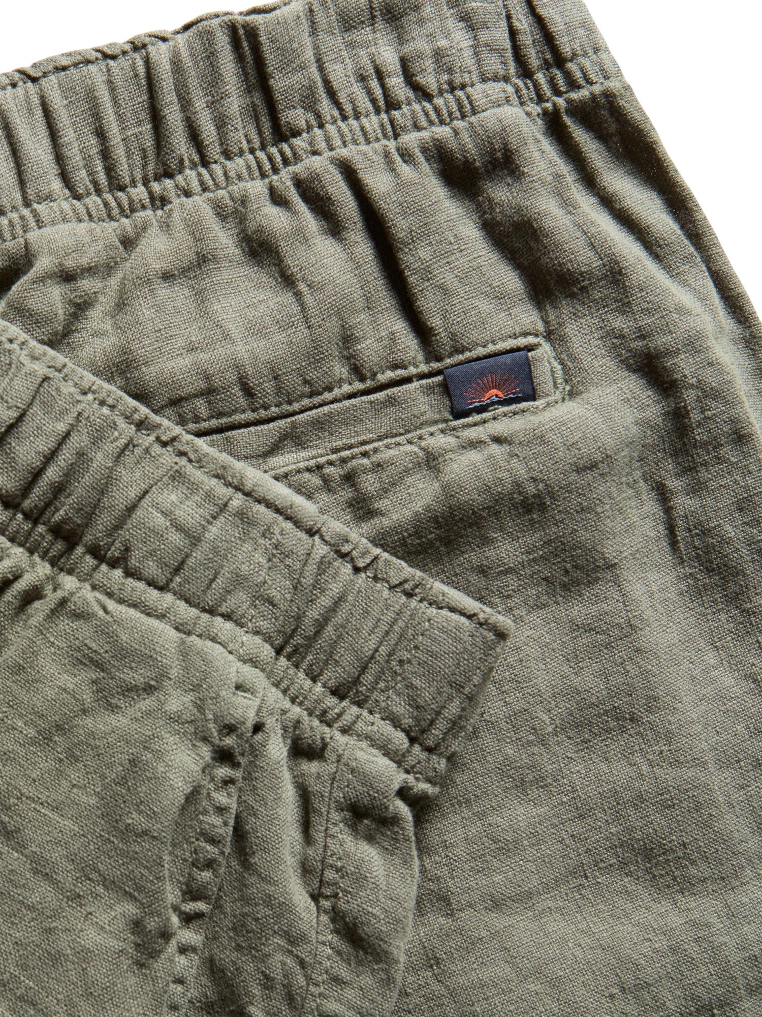 ESSENTIAL LINEN SHORT