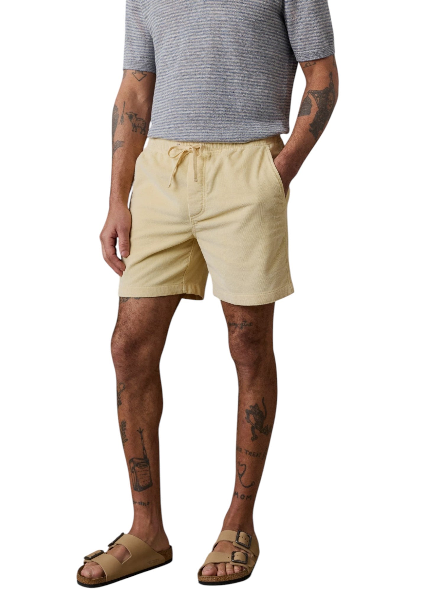 ESSENTIAL CORDUROY SHORT