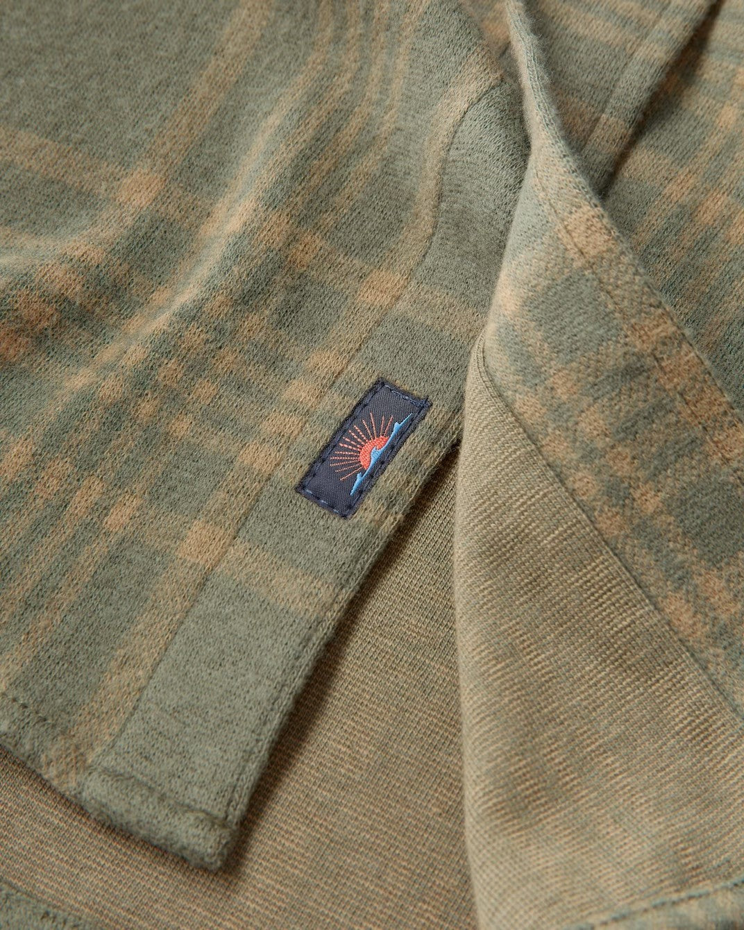 LEGEND SWEATER SHIRT