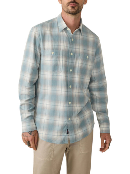 THE TRIED AND TRUE CHAMBRAY WORKSHIRT