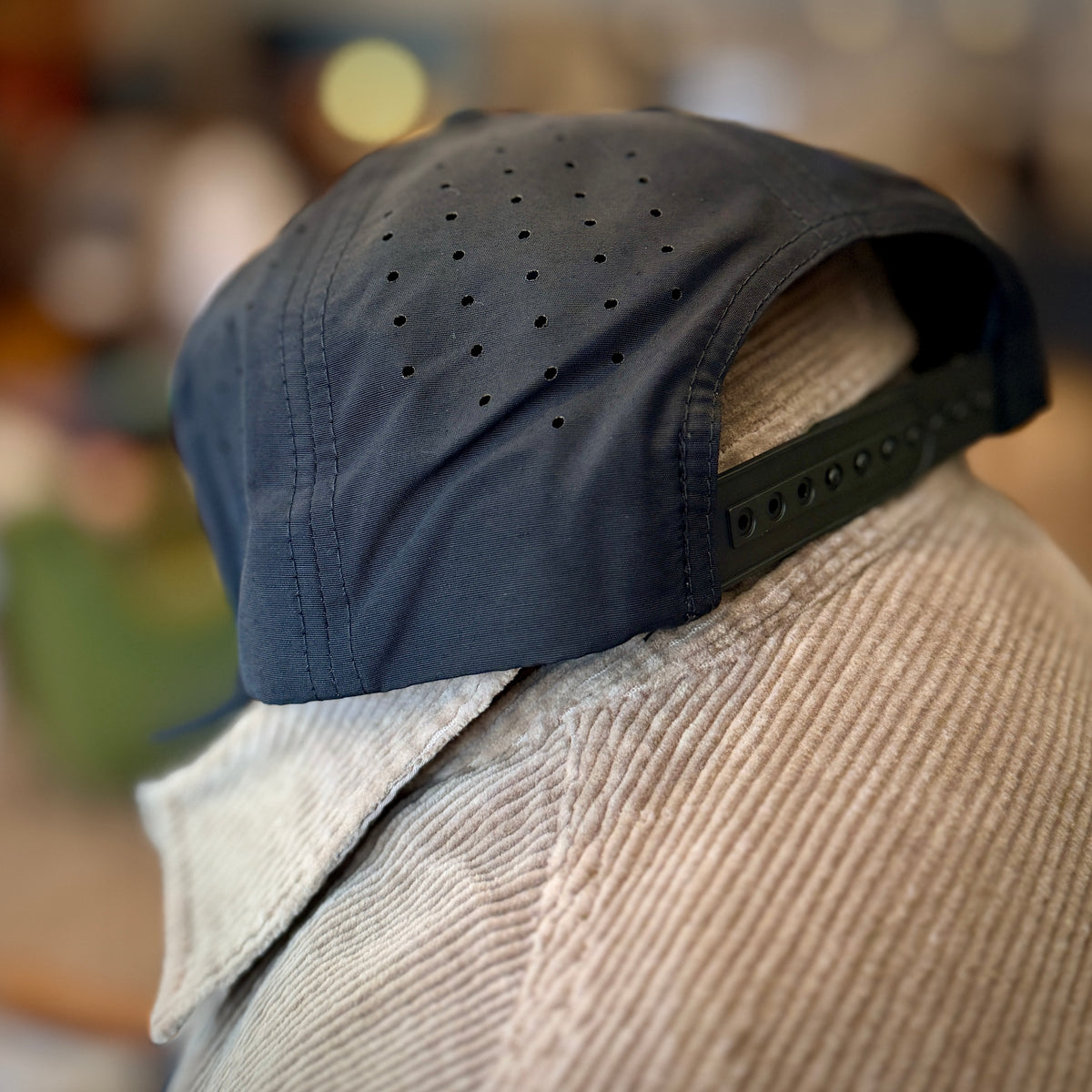 RETRO STRIPE SHOP HAT
