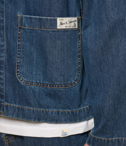 CROPPED WORKER&