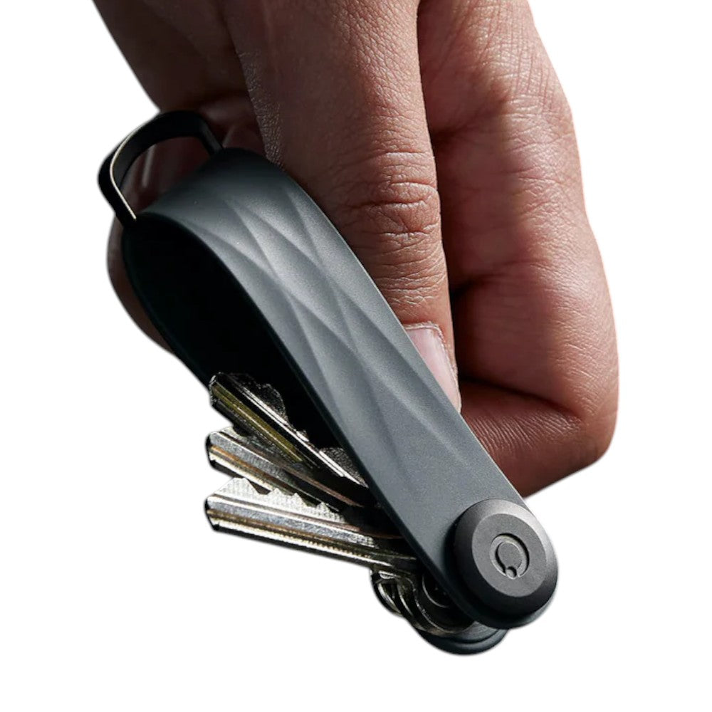 Graphite Color Key Chain ACTIVE ORBIT KEYCHAIN – L.E. & Chalk