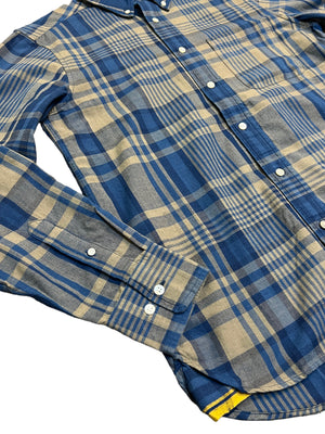 CLASSIC BUTTTON DOWN COLLAR