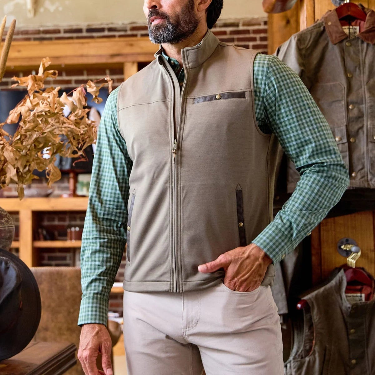 TUCKER FLEECE VEST