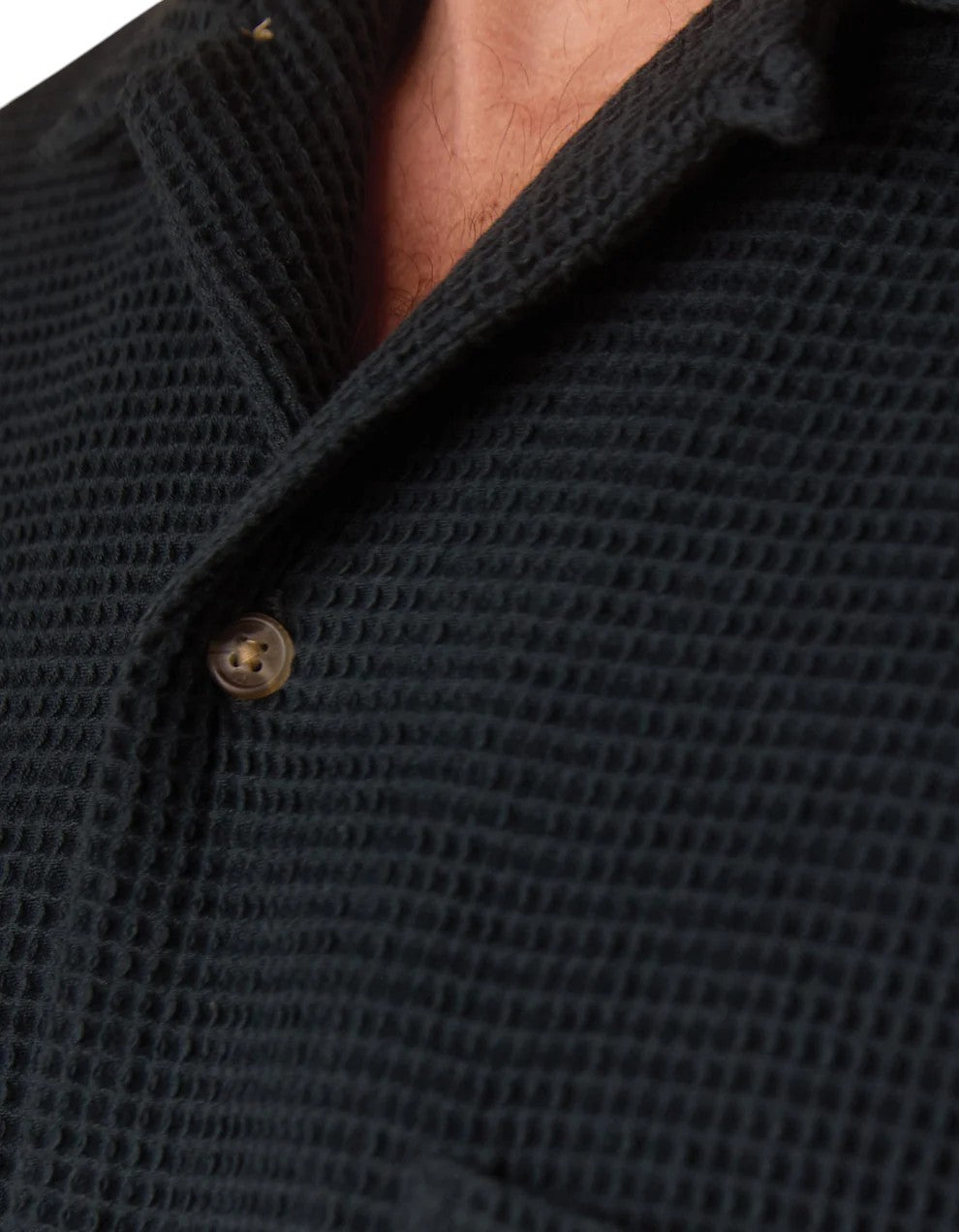 FRESHWATER RESORT SHIRT