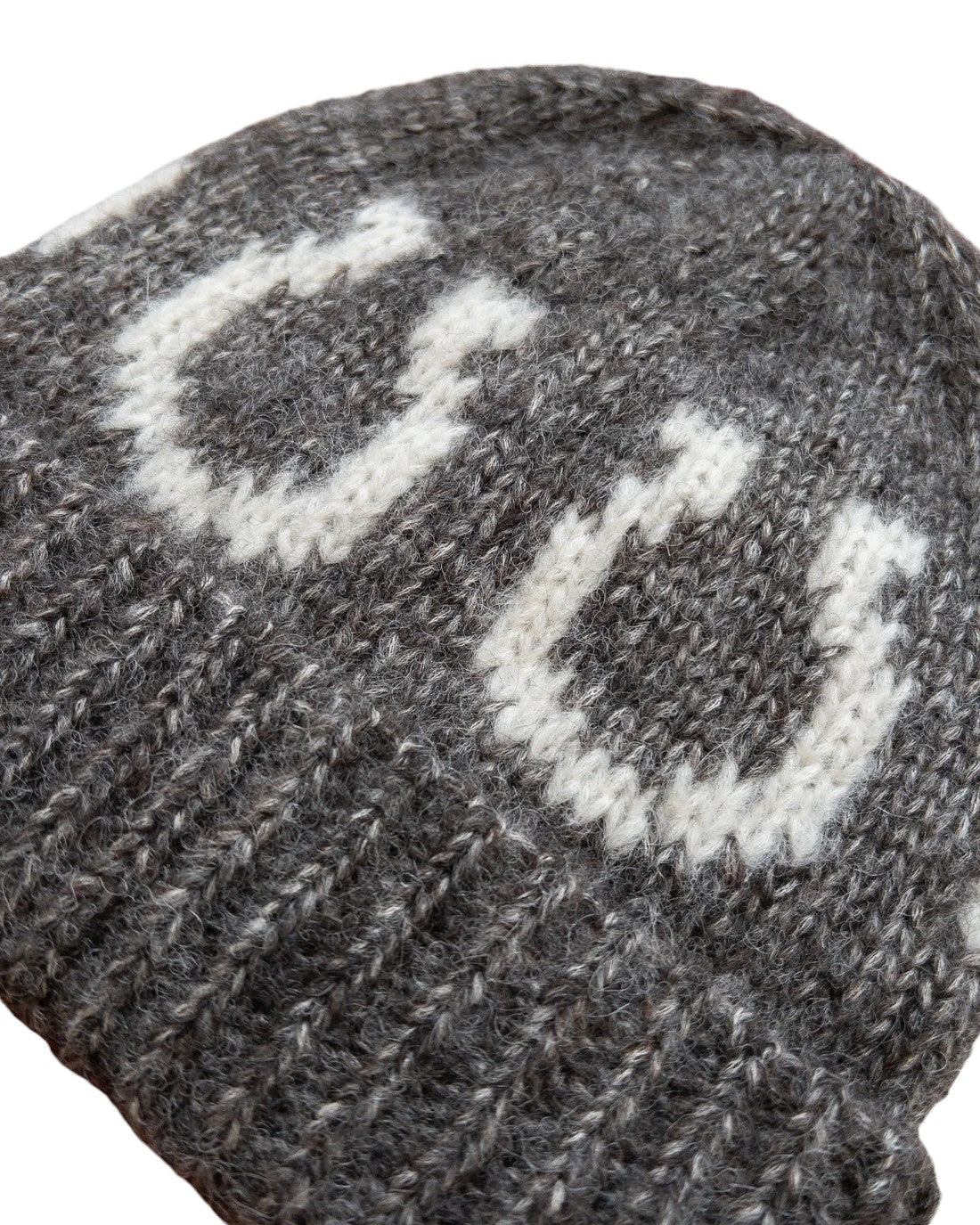 ALPACA HORSESHOE BEANIE