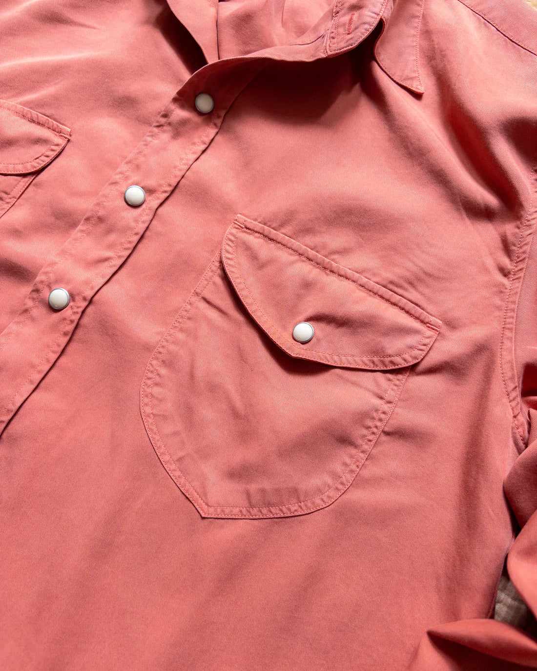 TENCEL PEARLSNAP SHIRT